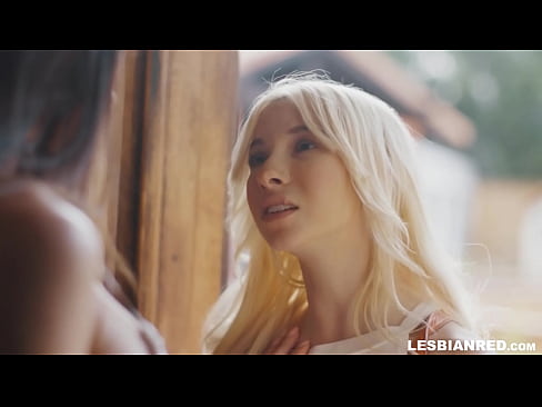 ❤️ Neska hilabete batzuk geroago etxera dator eta amaordearen puxa jaten amaitzen du Sluts gugan ❌