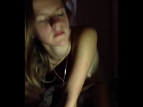 ❤️ Neska bat masturbatzen da eta cums Sluts gugan ❌